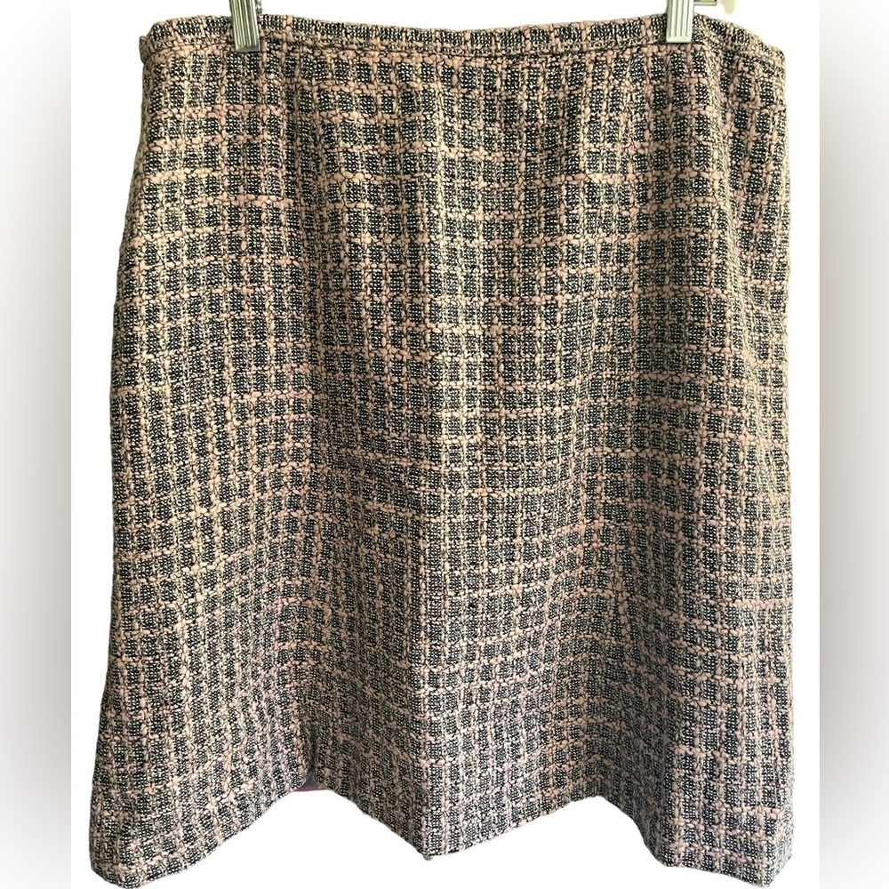🔥🩷NWT Jones New York size 16 pink/black/white tweed skirt. Beautiful!!